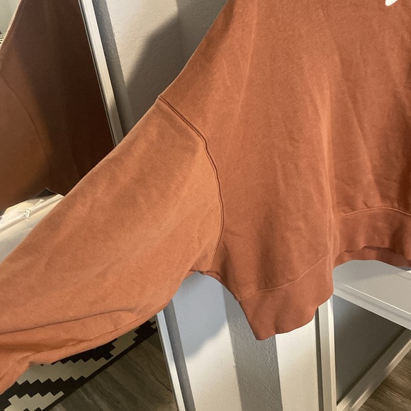 Light brown Nike Phoenix sweatshirt - Picture 2 of 10